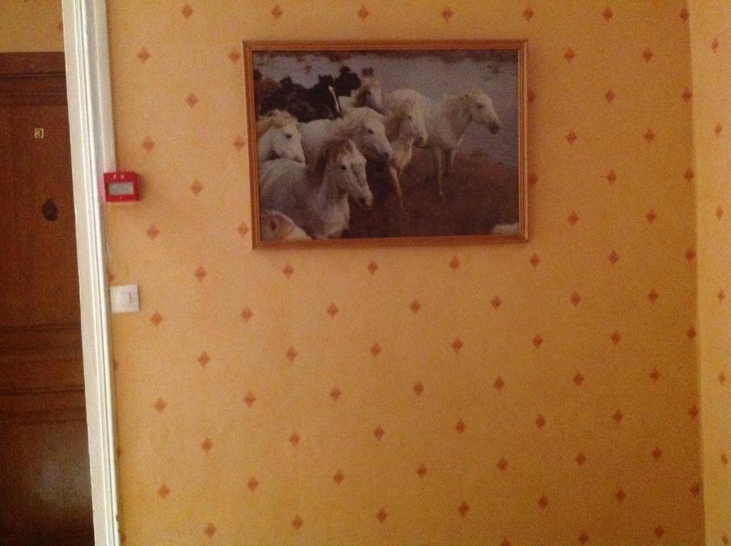Hotel Maria Lourdes Bagian luar foto